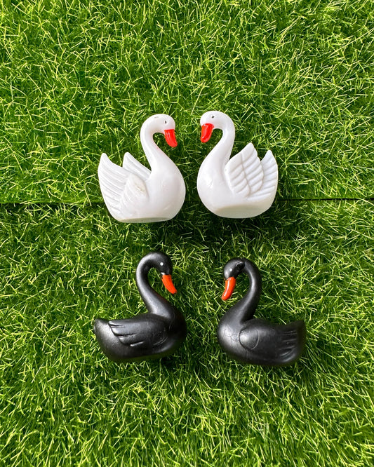 Mixed Colur Swan Garden Miniatures (set of 4 pcs)