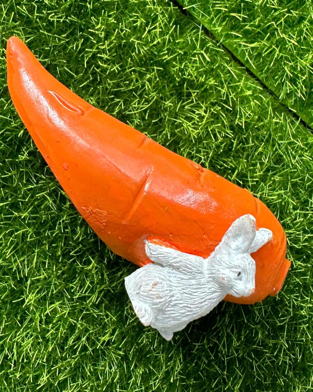 Carrot and Rabbit Garden Miniature (1pc)