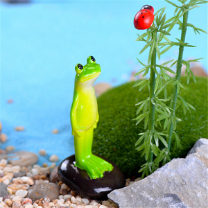 Standing Frog - Miniature (Set of 2)